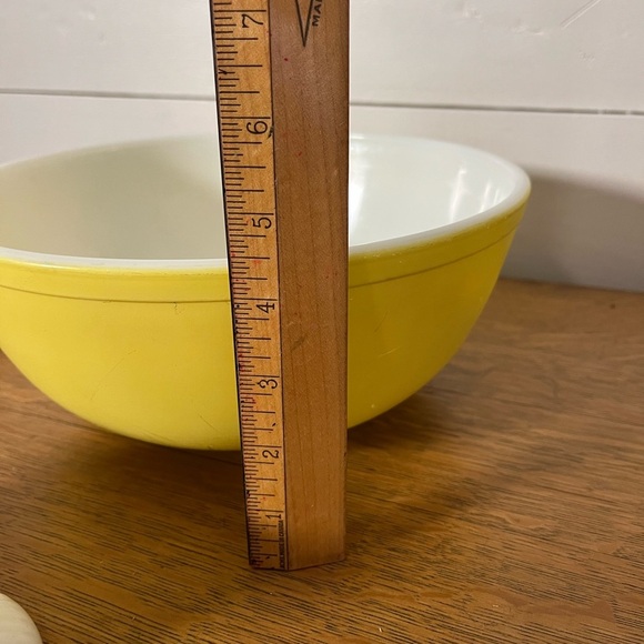 4 VINTAGE PYREX – PRIMARY COLORS MIXING BOWLS – - Picture 14 of 16